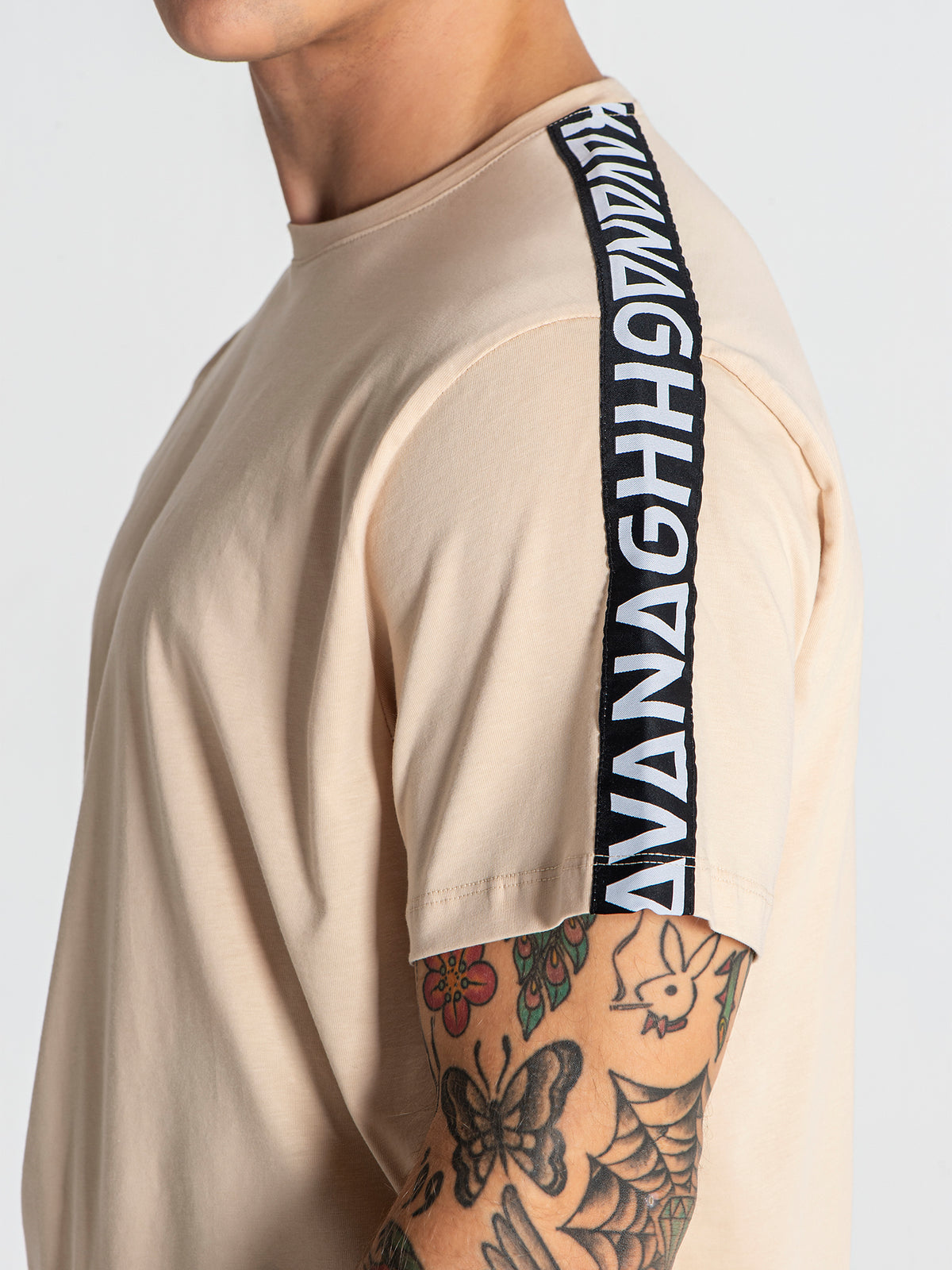 t-shirts / Beige Futura Tee